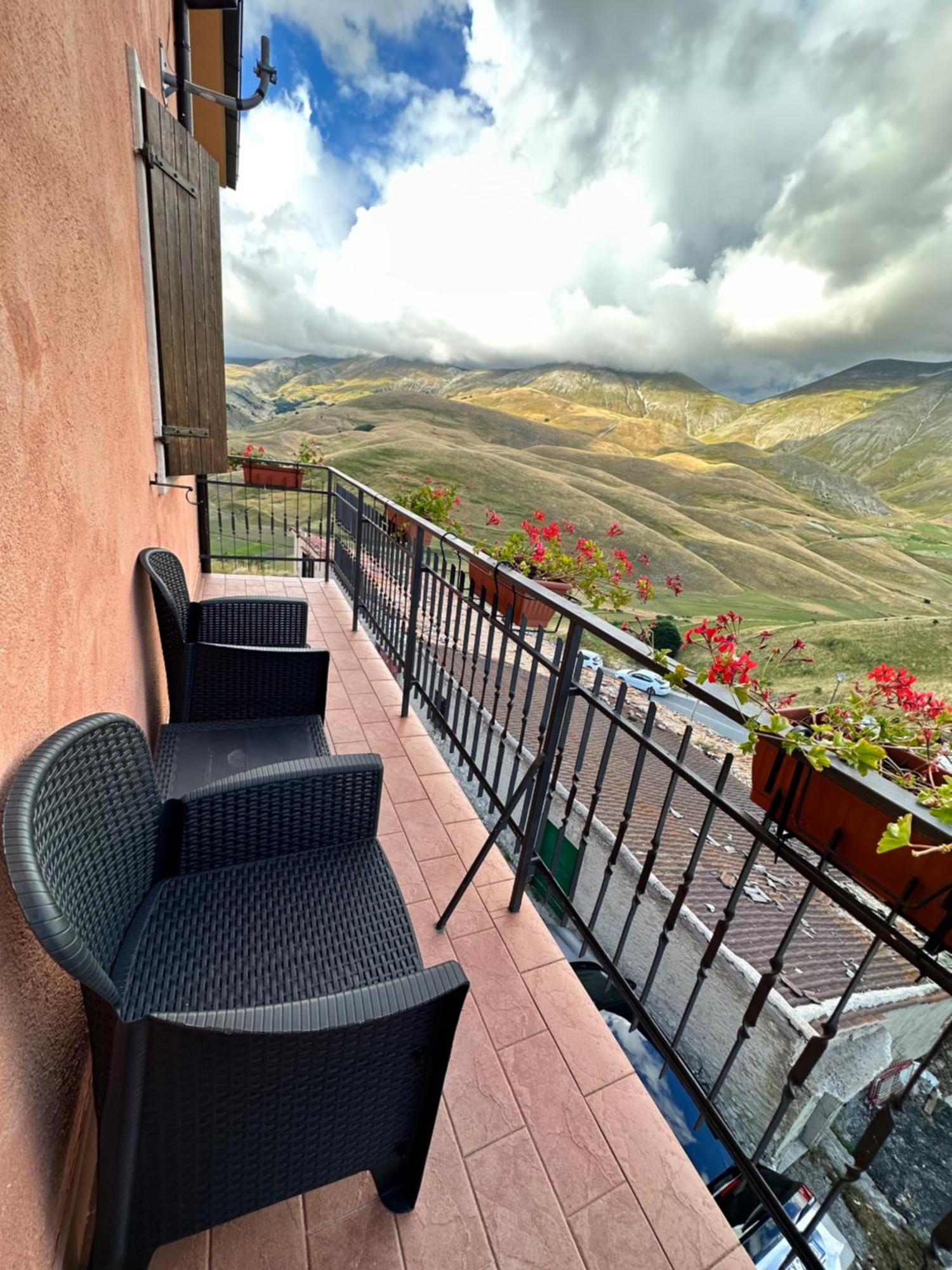 Villa Tardioli Castelluccio  Eksteriør bilde